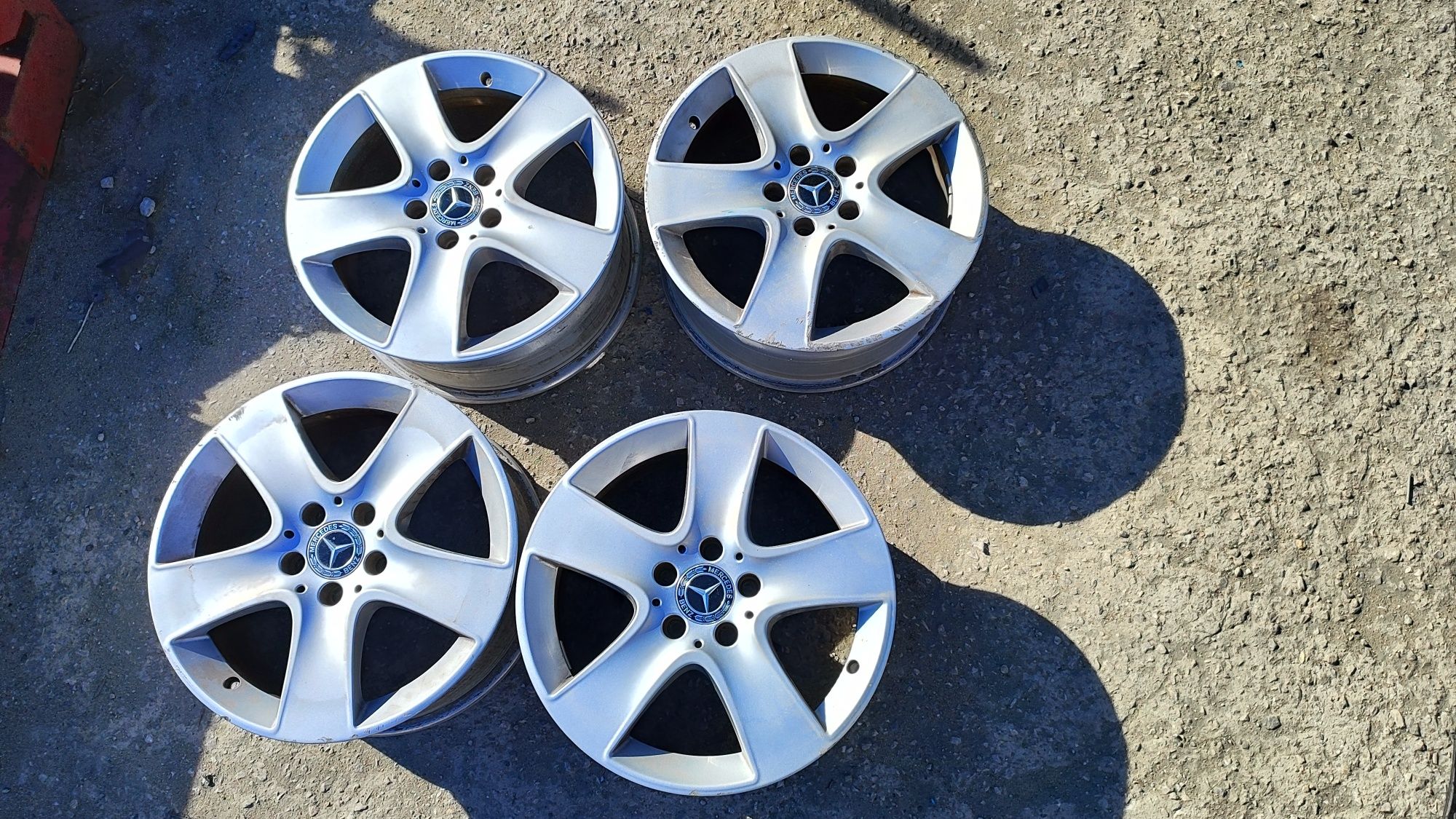 FELGI 17 MERCEDES   7,5X17 ET52,5 komplet