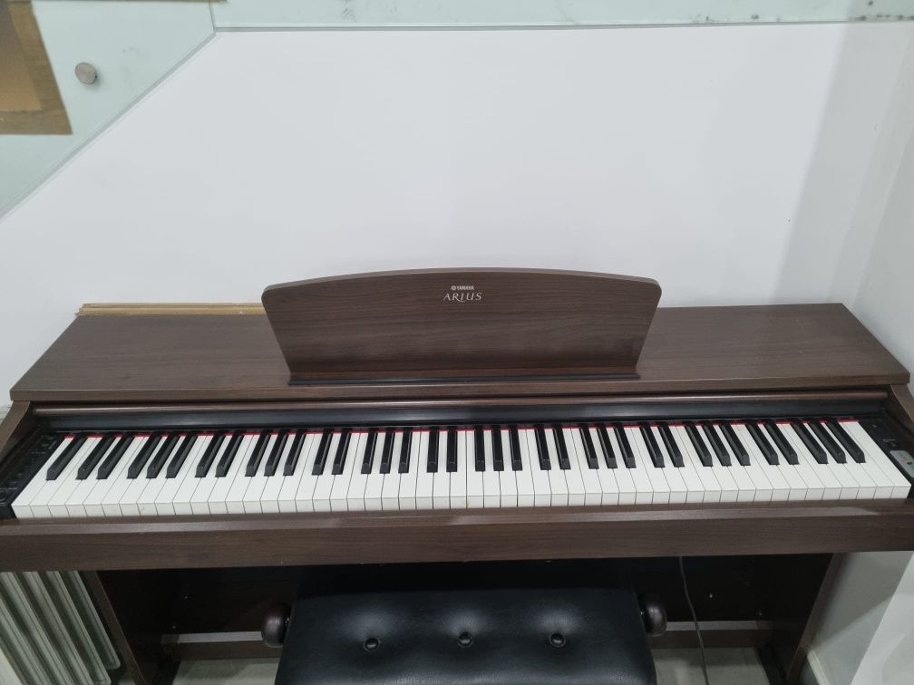 Piano Yamaha como novo