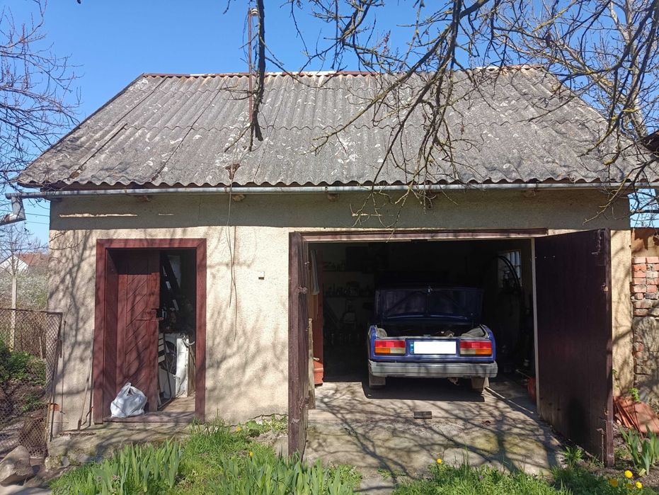 2 поверховий цегляний будинок 1990х с. Великі Береги 10 км до Берегова