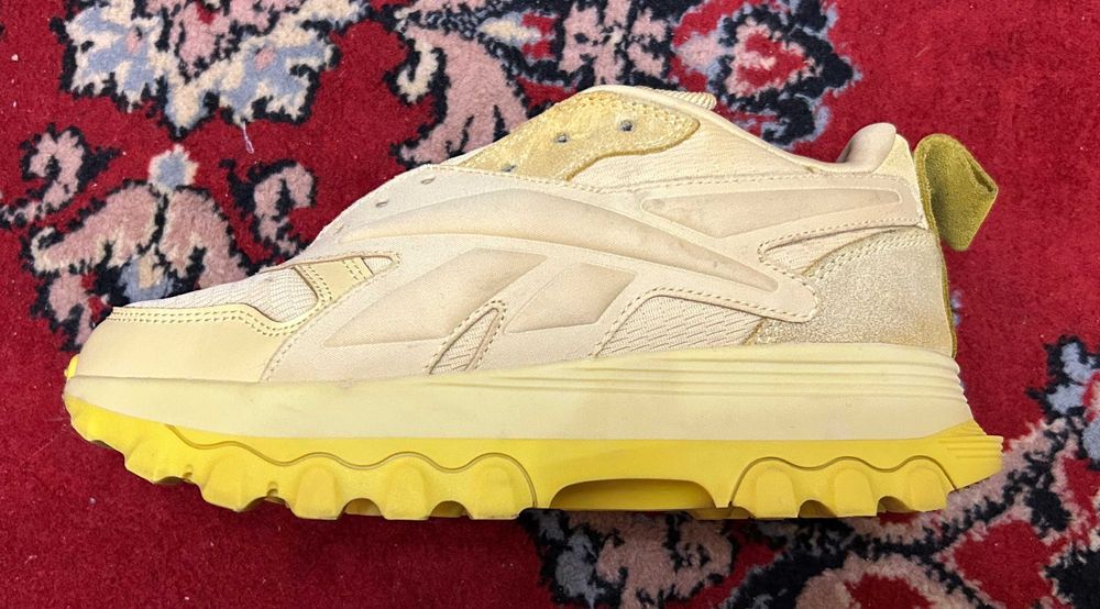 Жіночі кросівки Reebok 38 розмір, жовтого кольору