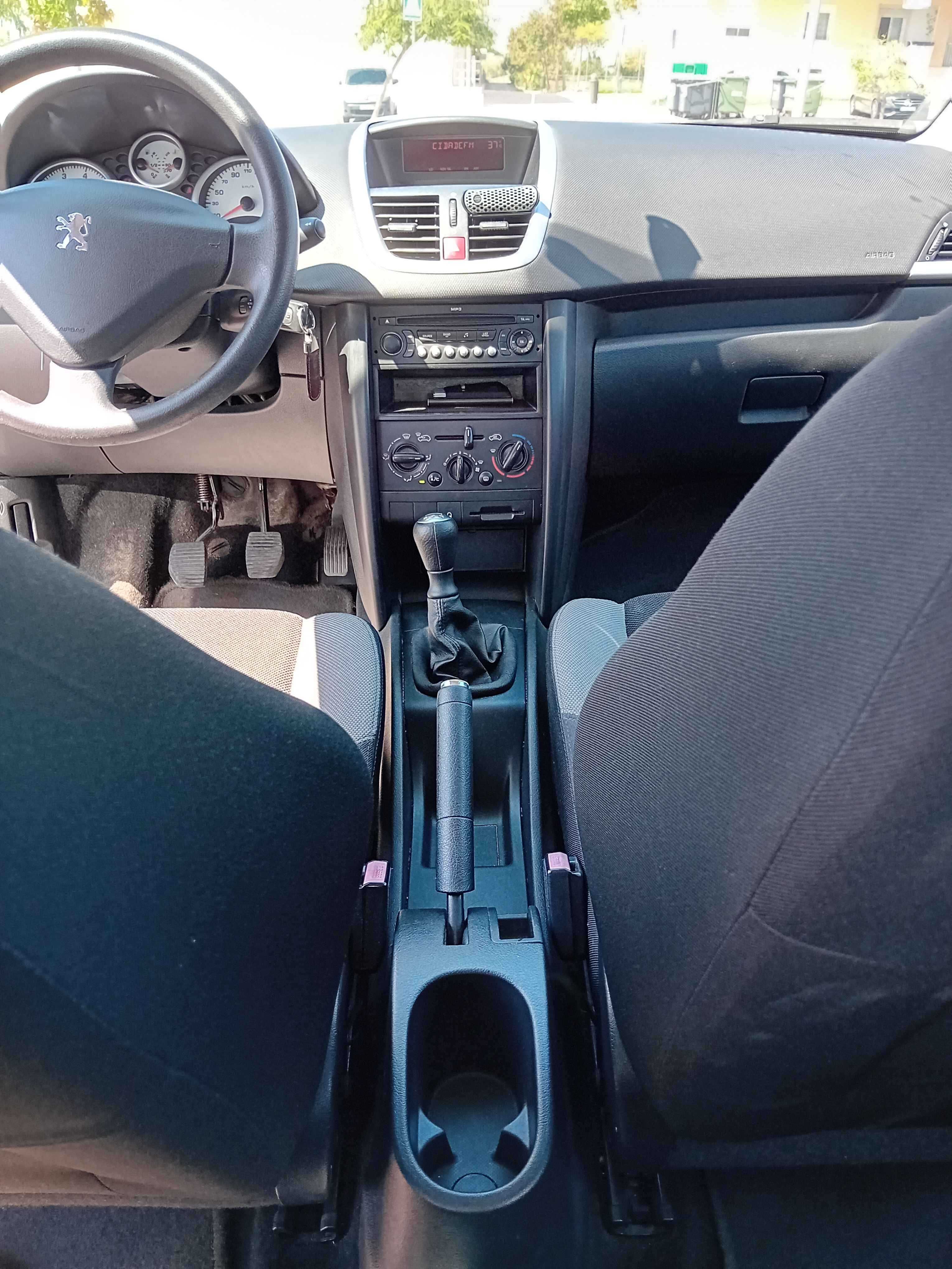 Peugeot 207 1.4 Open 16v Vti