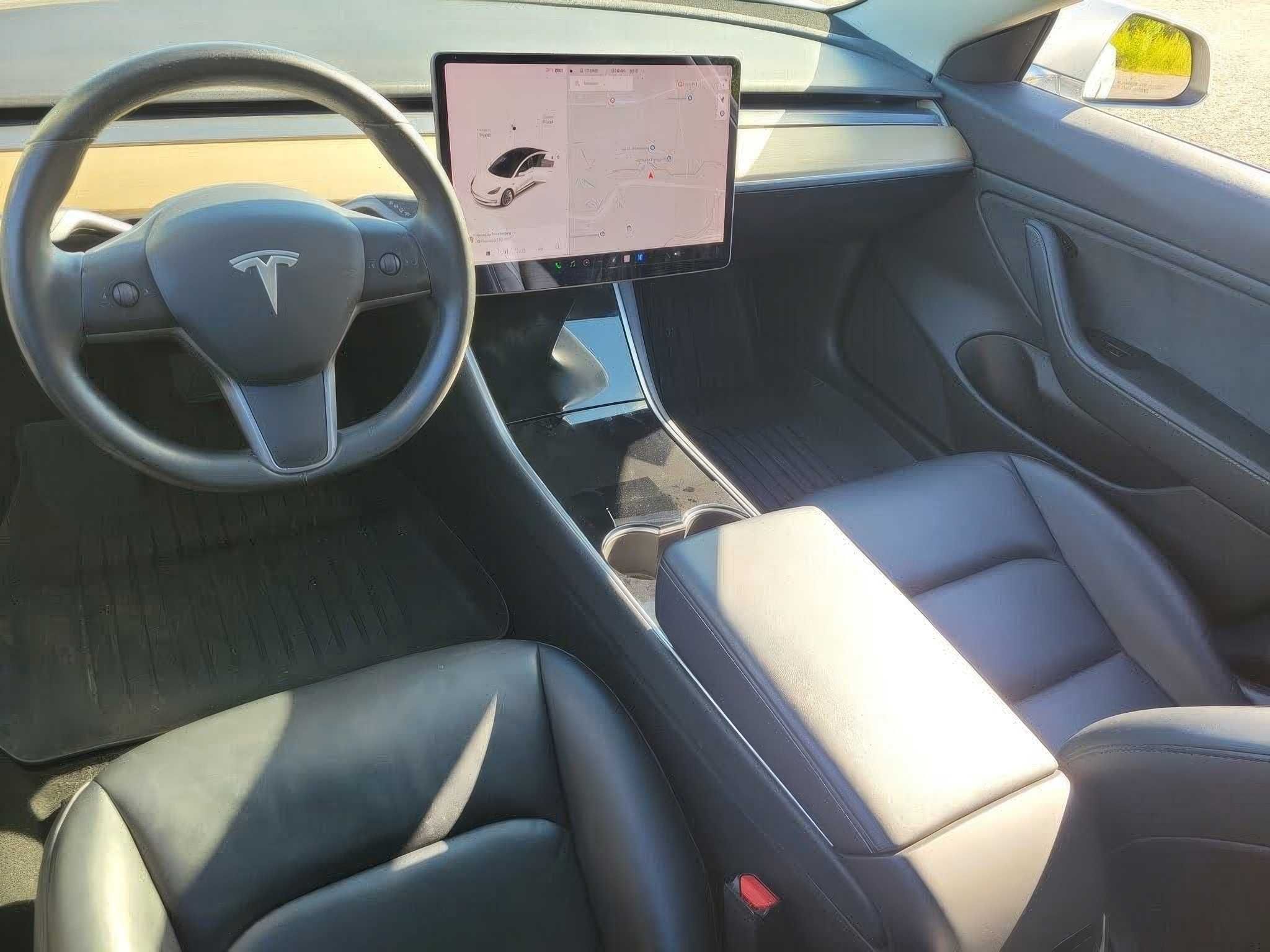 2020 Tesla Model 3 Long Range