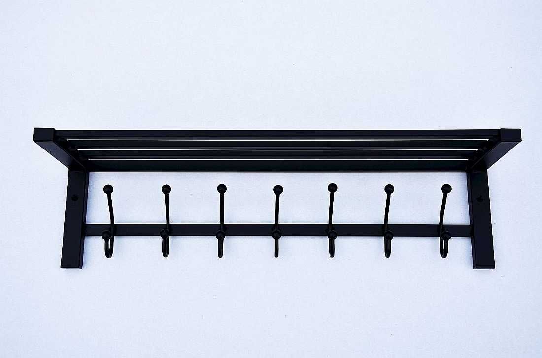Wieszak metalowy 70 cm z metalu na ubrania ścienny wiszący z półką