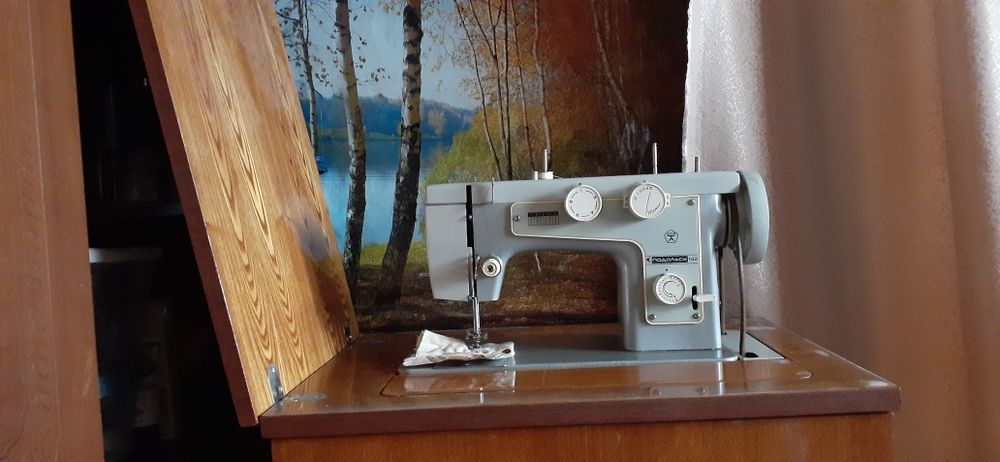 Швейні машинки(Подольськ та Csepel 30).Ножні