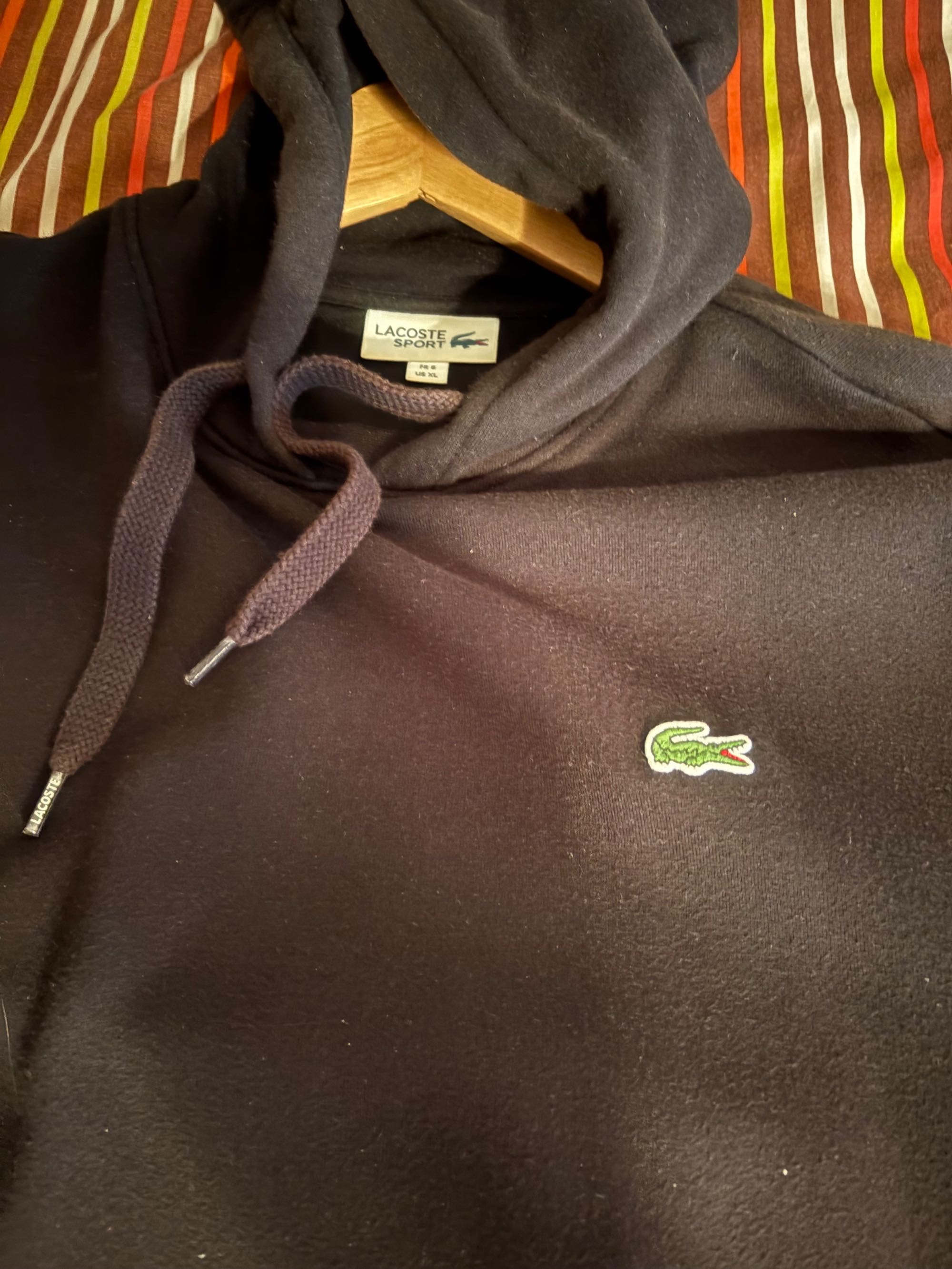 Sweat Lacoste preta tamanho L
