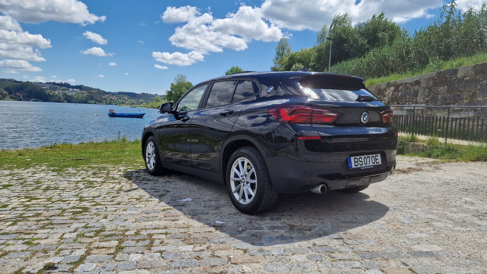 BMW X2 xDrive25e "premium selection"