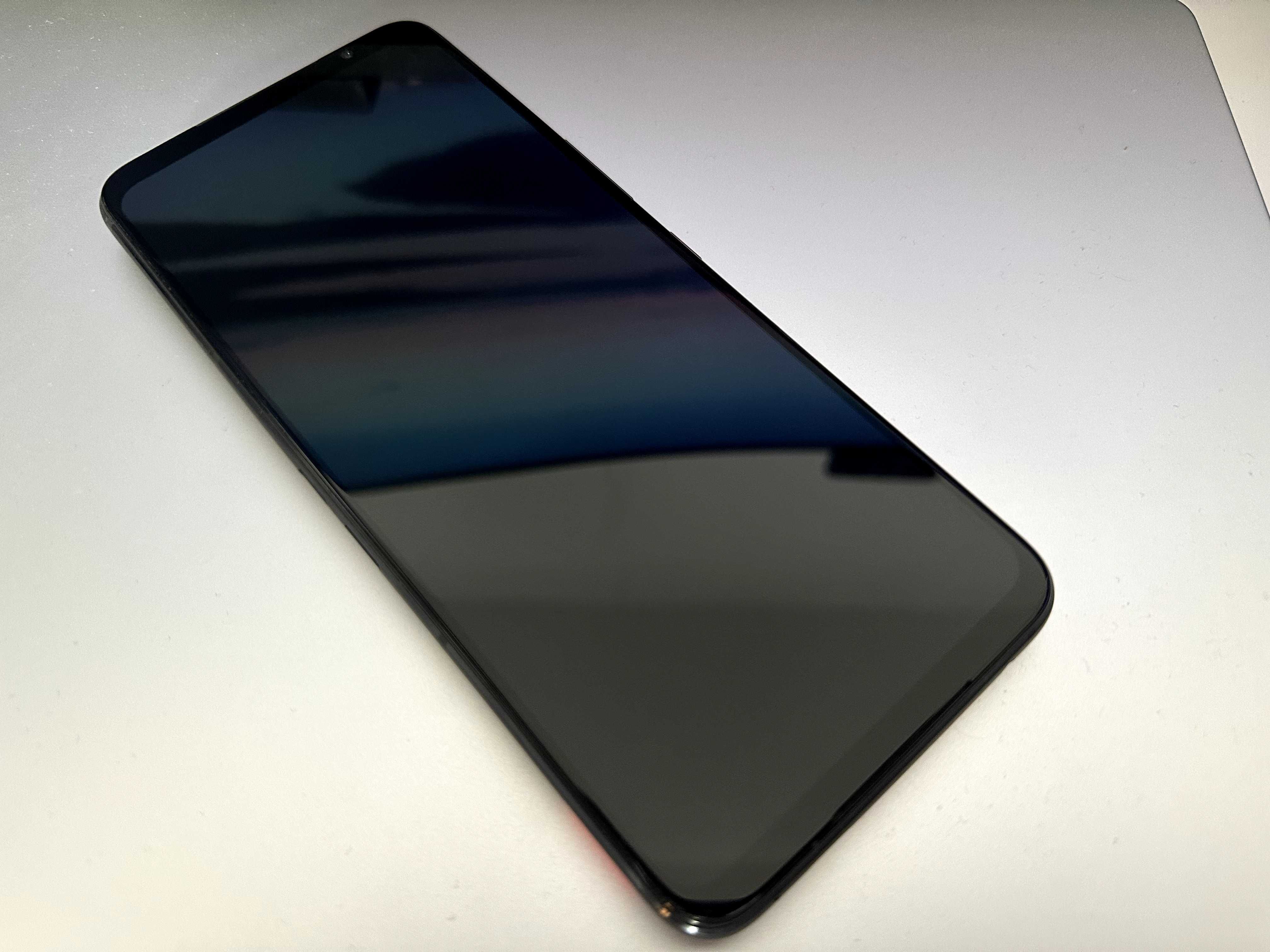 Rog Phone 5 12/256