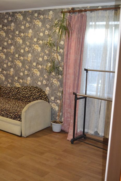 Посуточно Гната Юры 11а, клиника Шалимова , Борщаговка, Святошинский