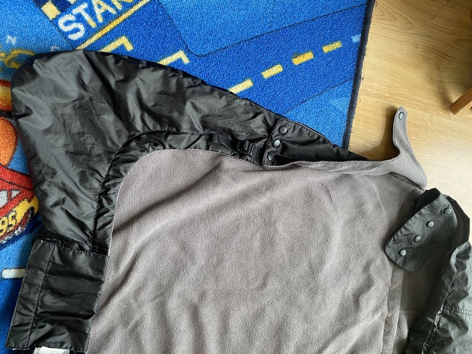 Osłonka na nosidelko ergonomiczne ergobaby czarne jesien zima