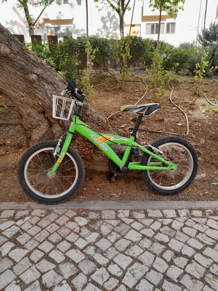 Bicicleta de criança Astro