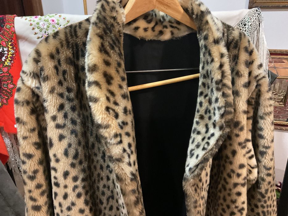 Casaco duas faces pele sinte tam,M/L lindíssimo