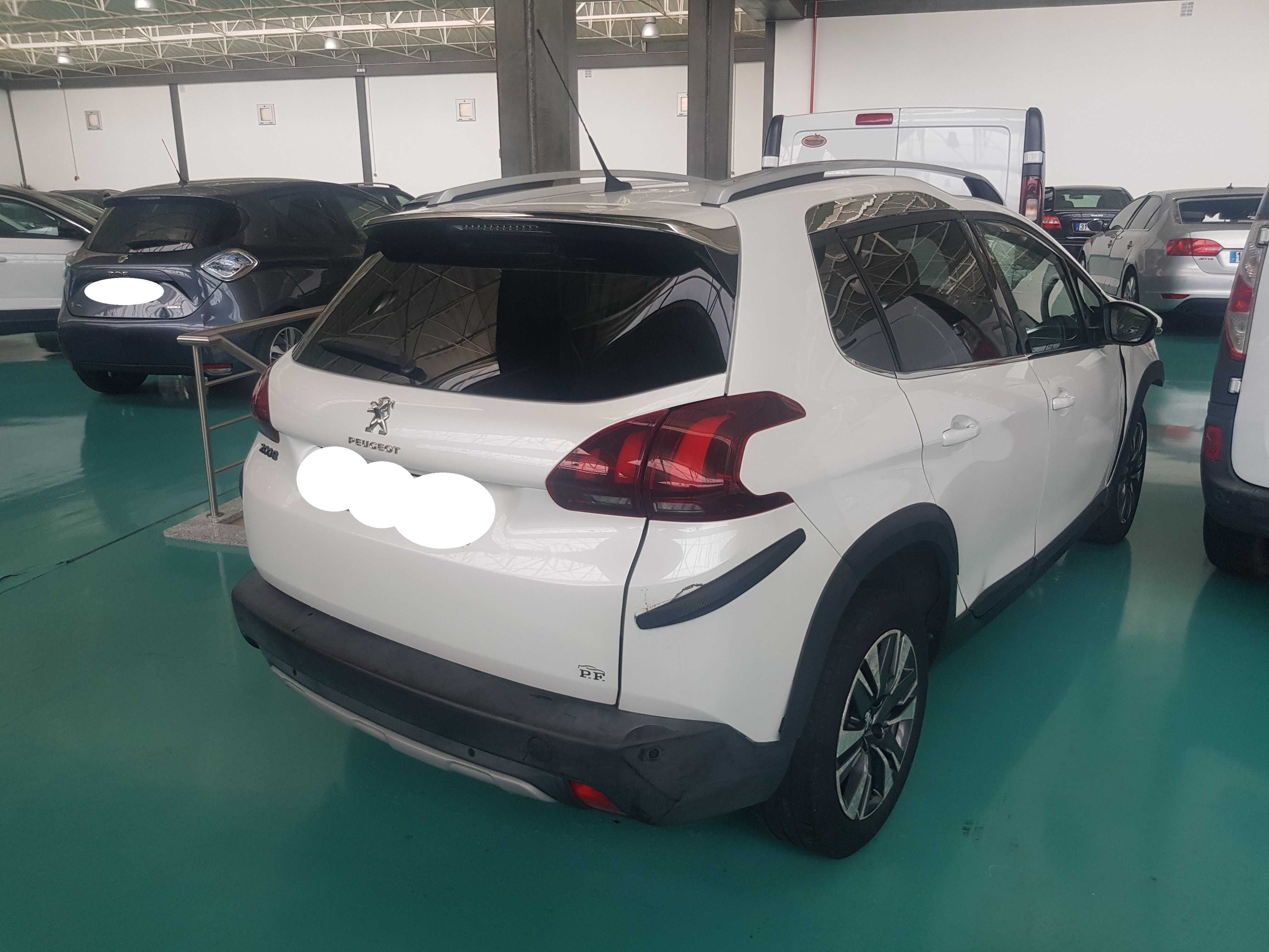 Peugeot 2008 1.2 PureTech Access