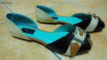 Sapatos de senhora abertos preto e bege 100% Louca