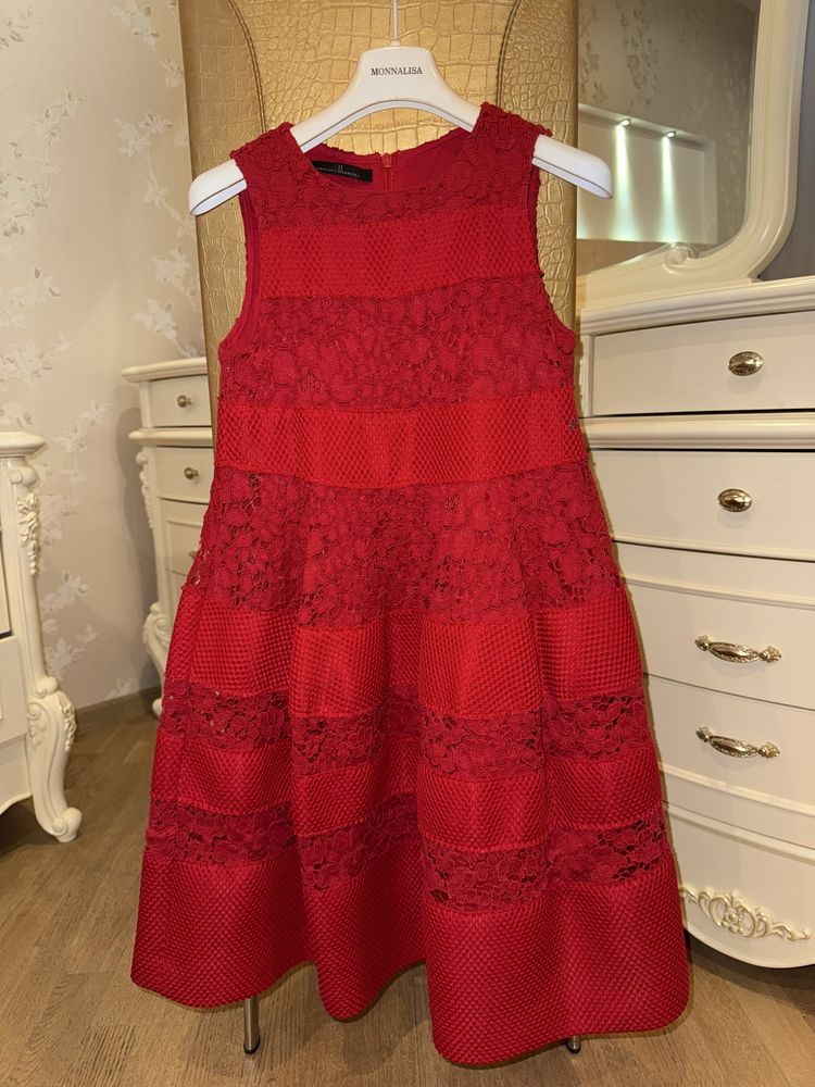 Платье на девочку брендовое Carolina Herrera 10 лет