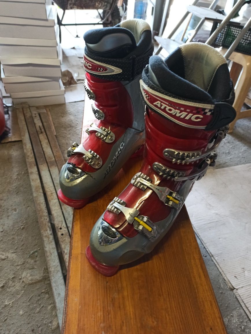 Лыжные ботинки б/у