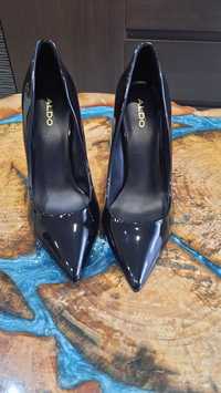 Buty szpilki czarne połysk firmy ALDO