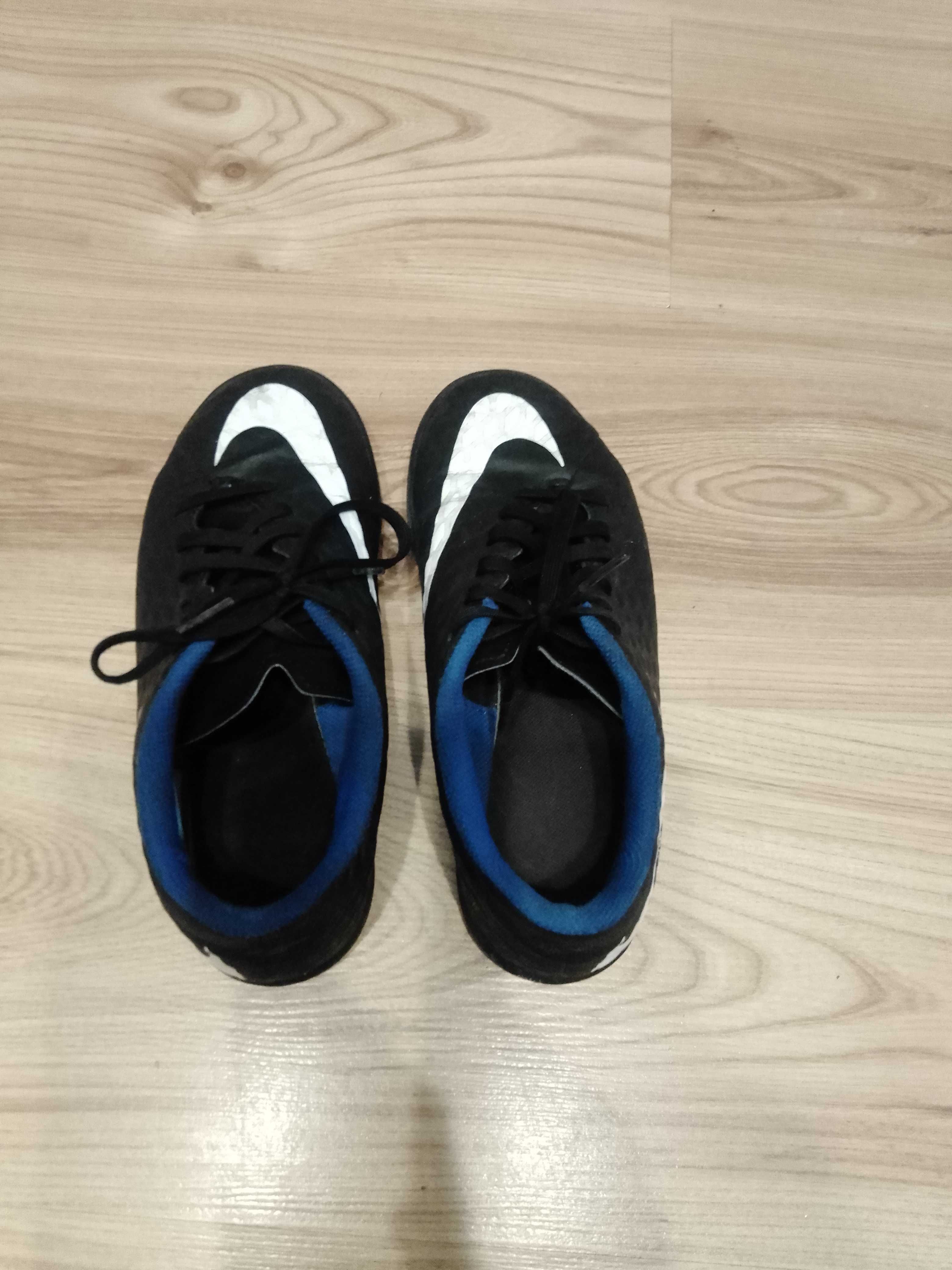 Buty piłkarskie Nike