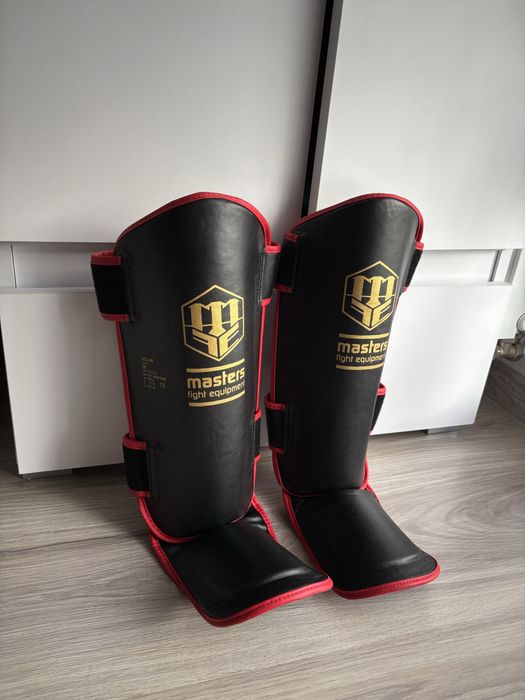 Ochraniacze na piszczele do kickboxingu
