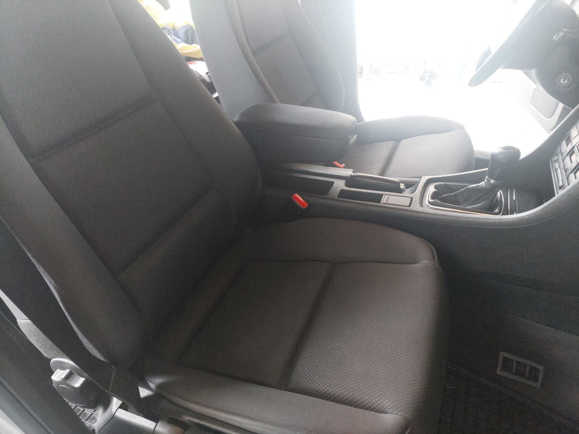 Audi a4 b6 1.9tdi prywatnie bez rdzy