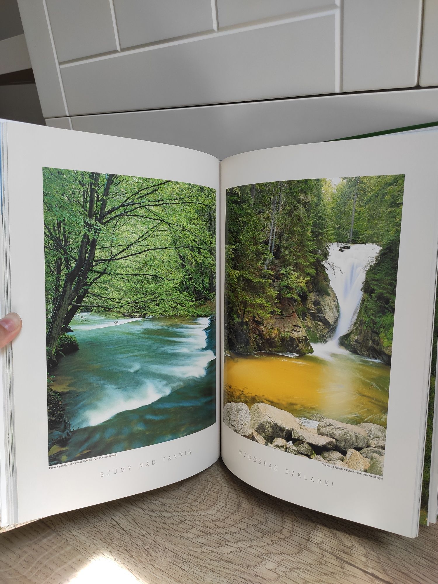 Książka cuda natury w Polsce w twardej oprawie nauka przyroda literatu