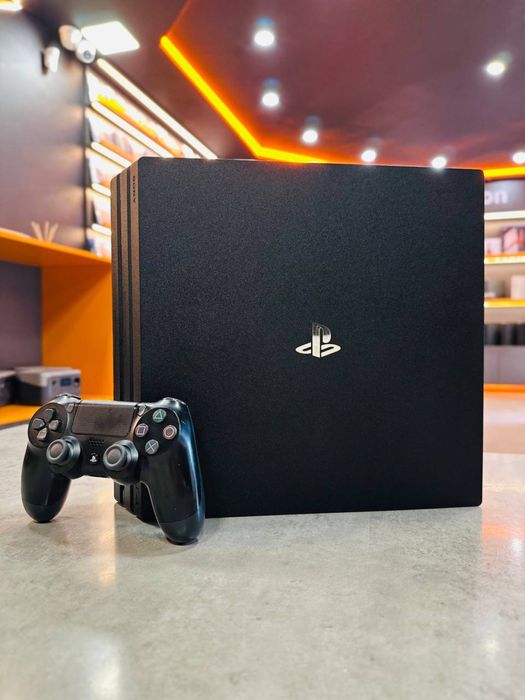 Sony PlayStation 4 Pro 1Тб у Відмінному стані+безкоштовна гра на вибір