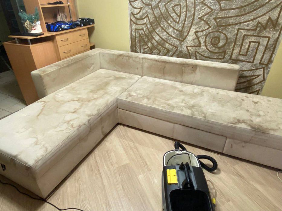Професійна хімчистка меблів з виїздом