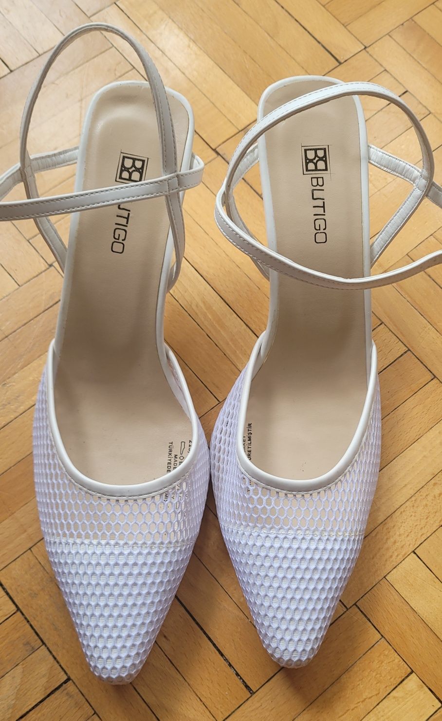 Nowe białe buty na obcasie 40 Czółenka szpilka ślubne ślub siateczka