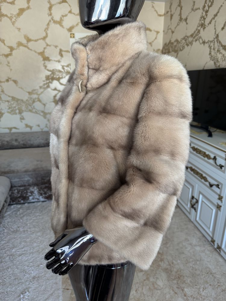 Норкова шуба , норка автоледі .