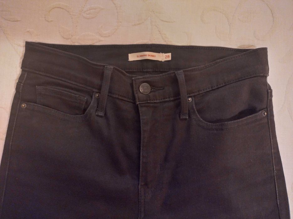 Calças Levis Slimming Skinny