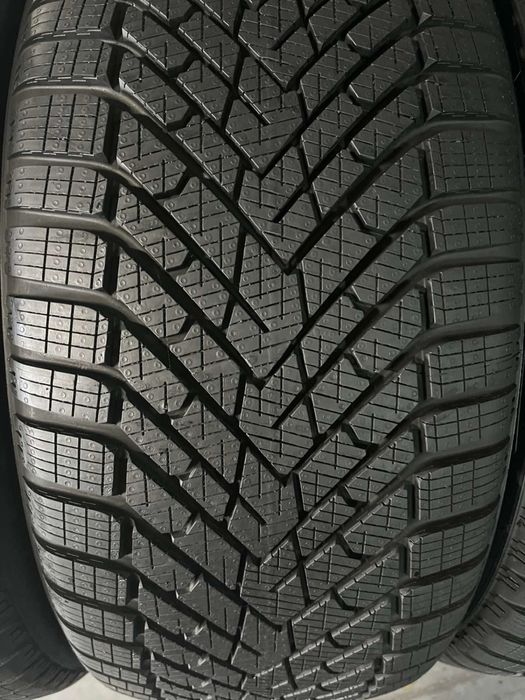 255/45/20+235/50/20 R20 Pirelli Scorpion Winter 2 4шт зима