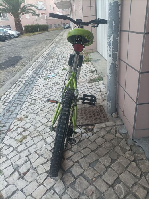 Bicicleta para criança marca Berg roda 20