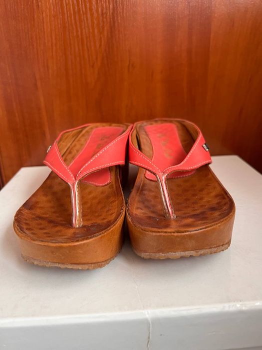 Шкіряні шльопки 36 р