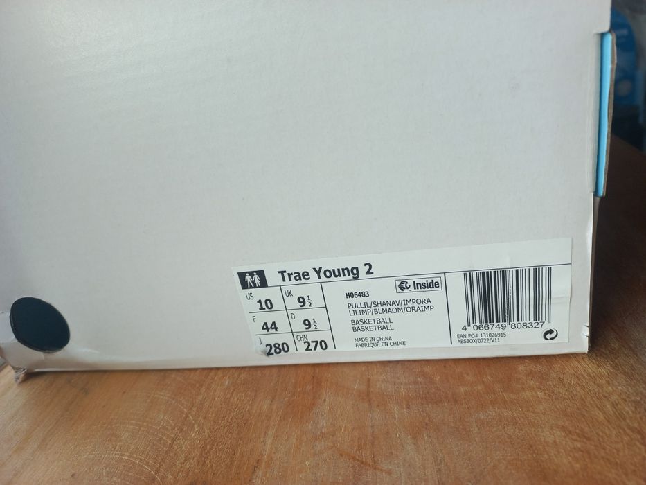 Sapatilhas  basquetebol  adidas novas