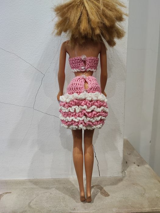 Vestidos em crochê para Barbie
