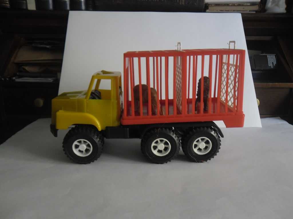 Tonka, Karto, Brindes Azur, Olá, Rájá, Amparo, Kelloggs