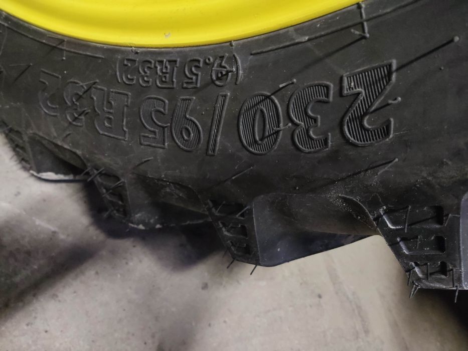 Opony Zetor John Deere