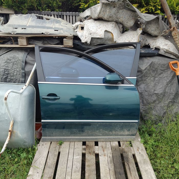 Drzwi LB6W Passat B5 FL