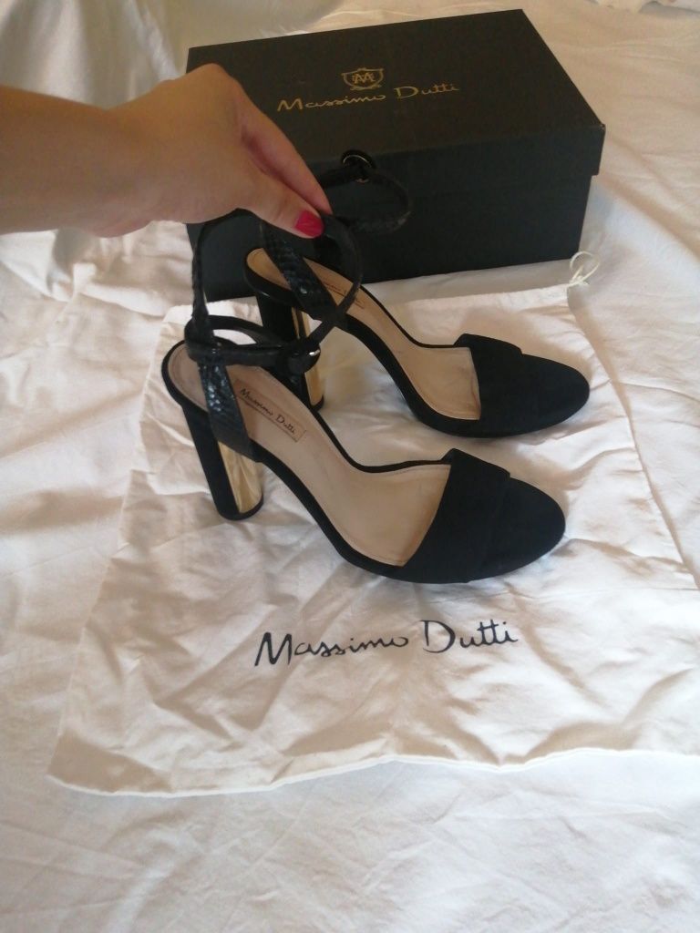 Sandálias Massimo Dutti