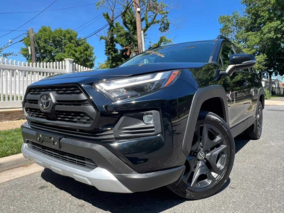 Toyota RAV4 Adventure      2022