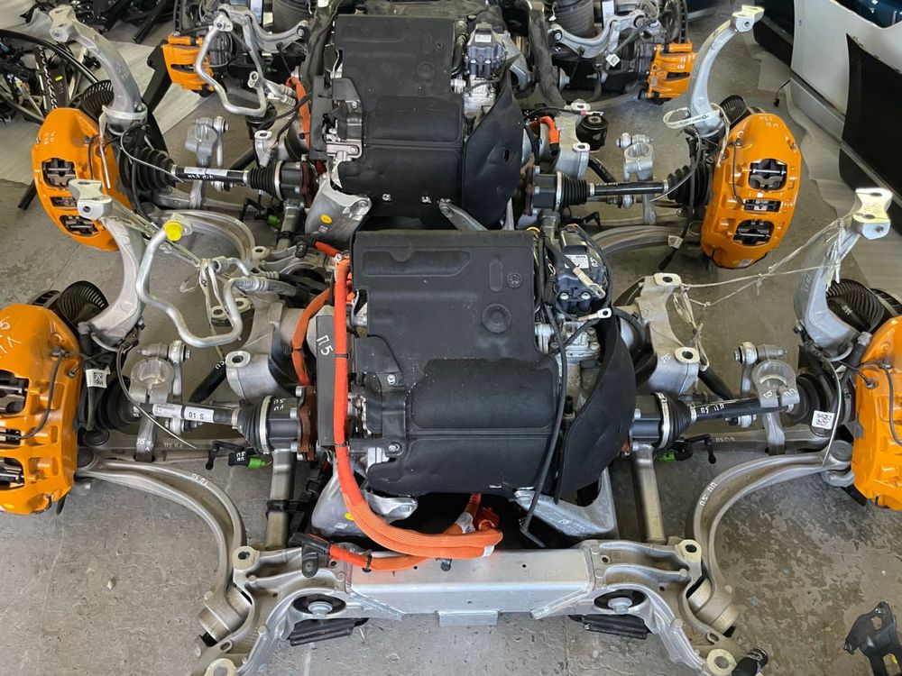 Двигун передній Ауді Етрон ,мотор Audi e-tron