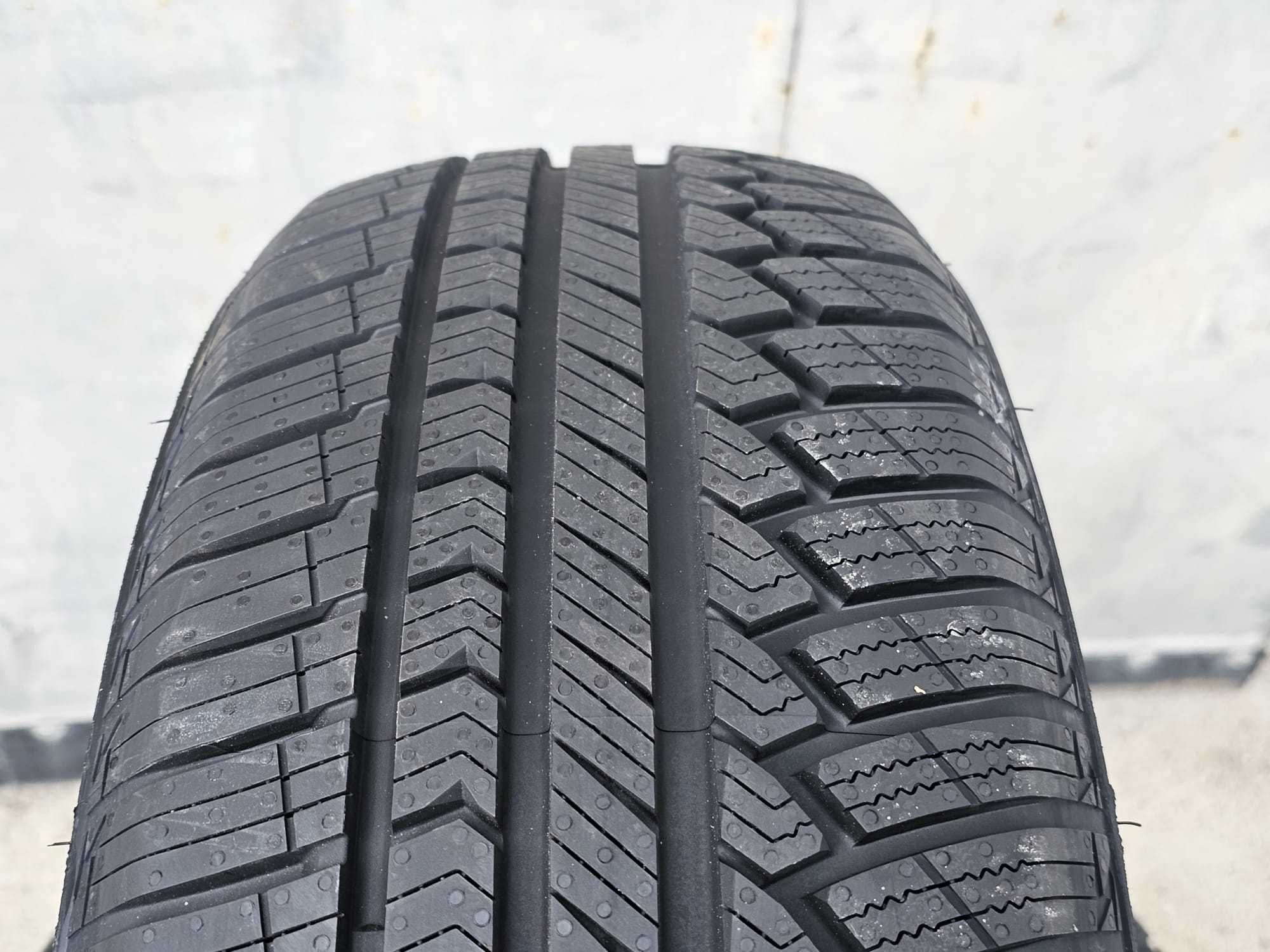 Koła całoroczne Dacia Duster 3 DJF 2024 5x114,3 215/65R17 Sailun BB72