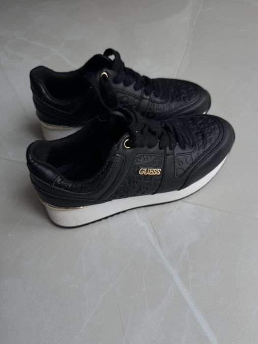 Кросівки Guess оригінал