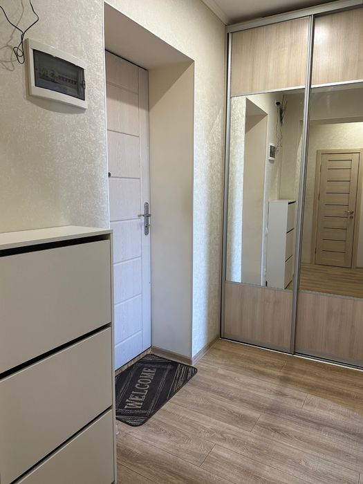 Продается 2 комнатная квартира. Центр. Славянск.