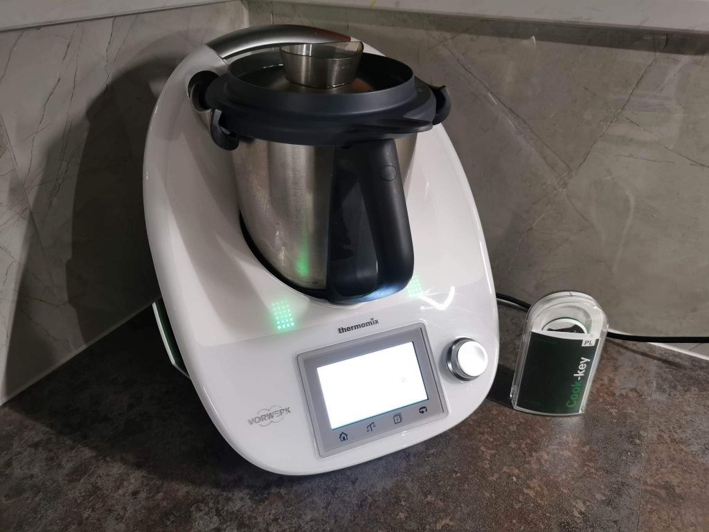 Sprzedam Thermomix 5