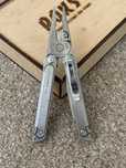 Multi Tool Leatherman Free P2 ручний інструмент