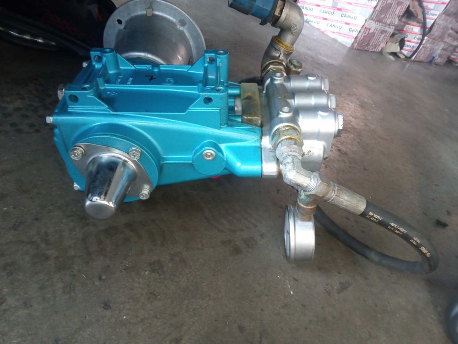 Pompa wysokociśnieniowa CAT 350