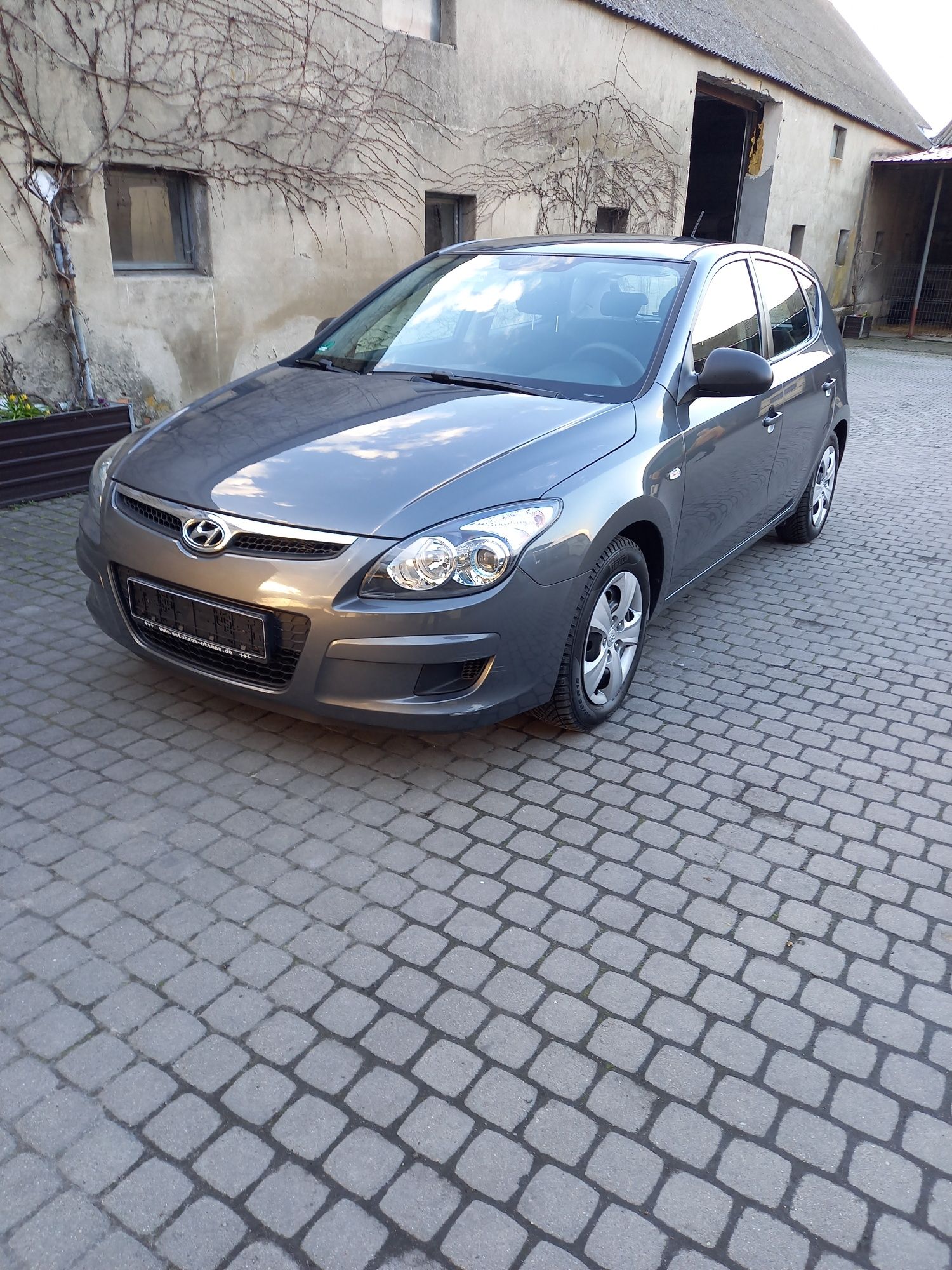 Wynajem samochodu osobowego - Hyundai i30