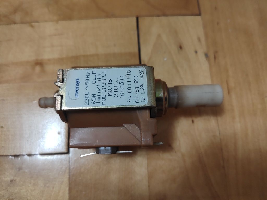 Jura C E F J S. Pompa  wody. 65 W
