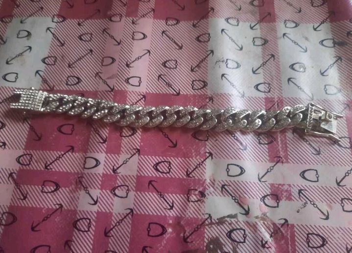 Acessórios cravejados