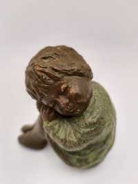 Figurka ceramiczna chłopiec Geert Kunen ręcznie wykonana sygnowana